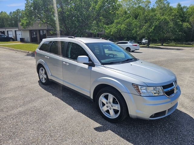 2010 Dodge Journey SXT in Bright Silver Metallic Cc/Mineral Gray Met Cc — front three-quarter view